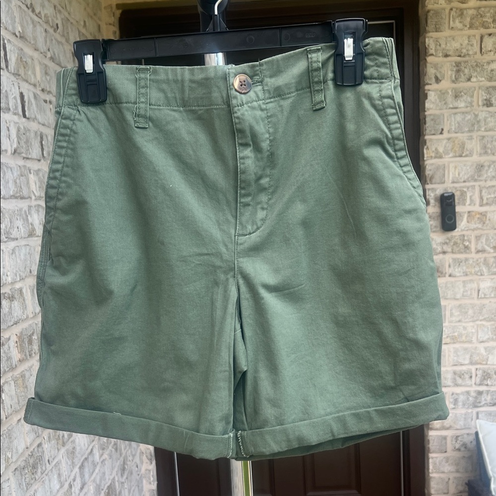 Old Navy High Rise Chino Shorts Small alpine Tundra -- 7-inch inseam